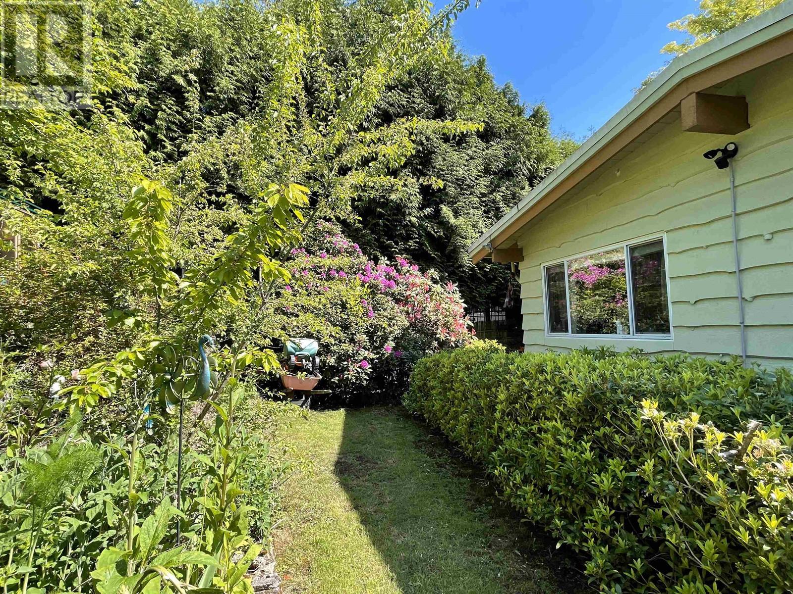414 Montroyal Boulevard, North Vancouver, British Columbia  V7N 3E1 - Photo 24 - R3007461