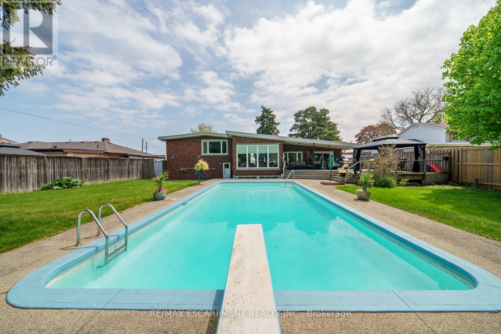 418 Mountain Brow Boulevard, Hamilton, Ontario  L8T 1A7 - Photo 38 - X12145823