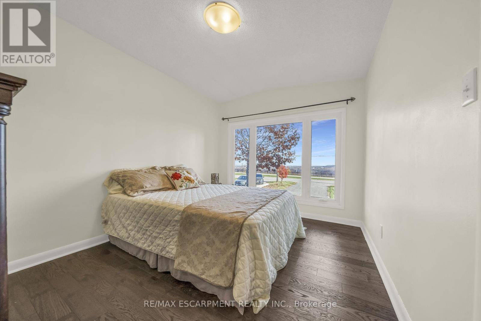 418 Mountain Brow Boulevard, Hamilton, Ontario  L8T 1A7 - Photo 21 - X12145823