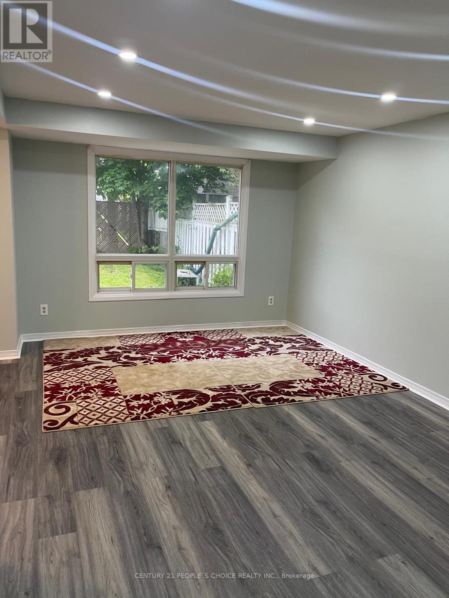 34 Acton Crescent, London South (South Y), Ontario  N6E 1W5 - Photo 2 - X12174142