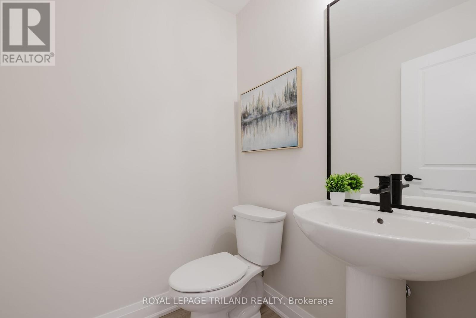 Photo 8 of 43 for 790 Banyan Lane