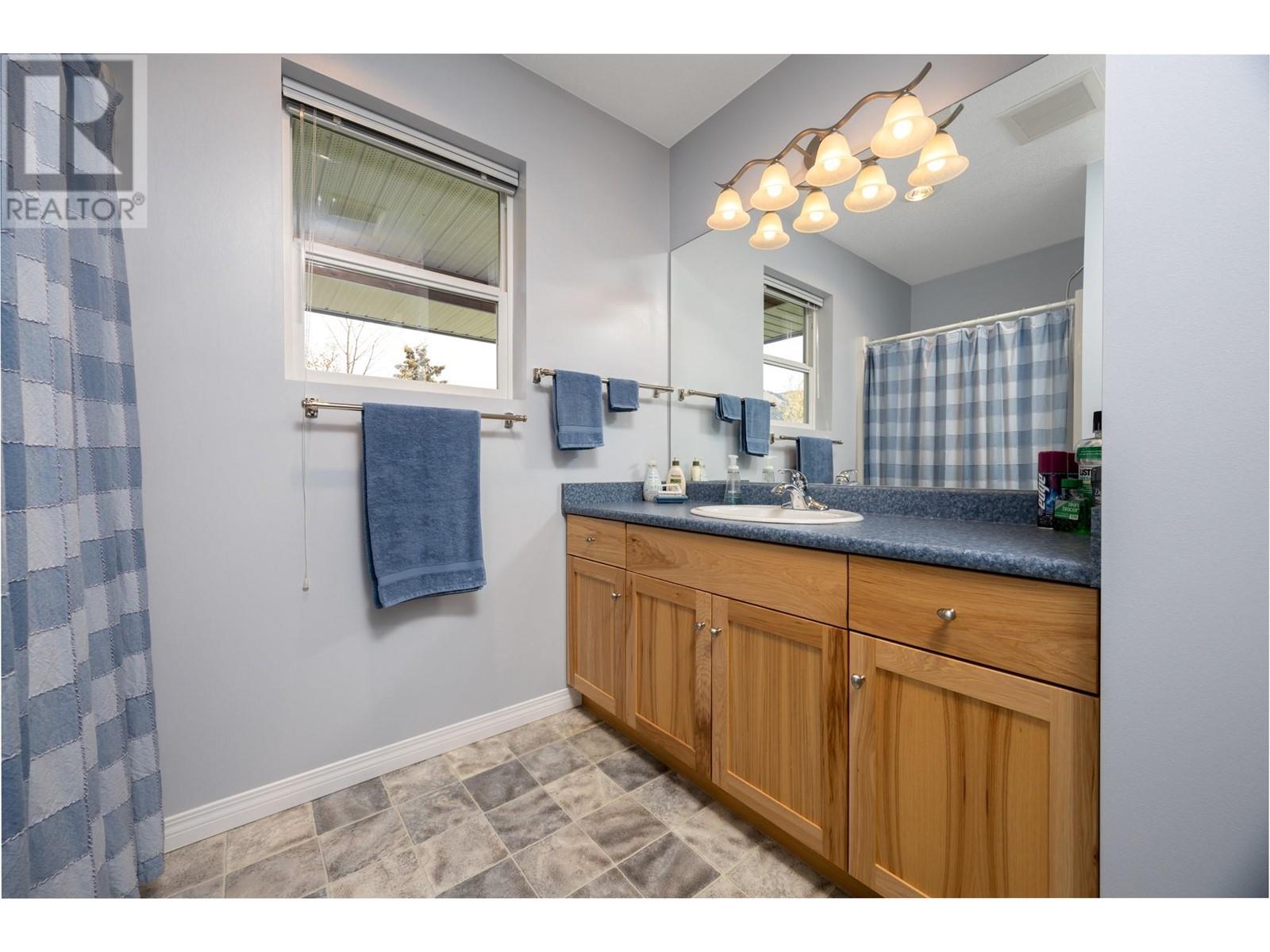 9050 Kalamalka Road, Coldstream, British Columbia  V1B 3C3 - Photo 28 - 10343866