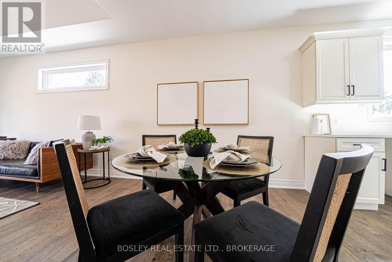 516 Royal Ridge Drive, Fort Erie, Ontario  L0S 1N0 - Photo 11 - X12146490