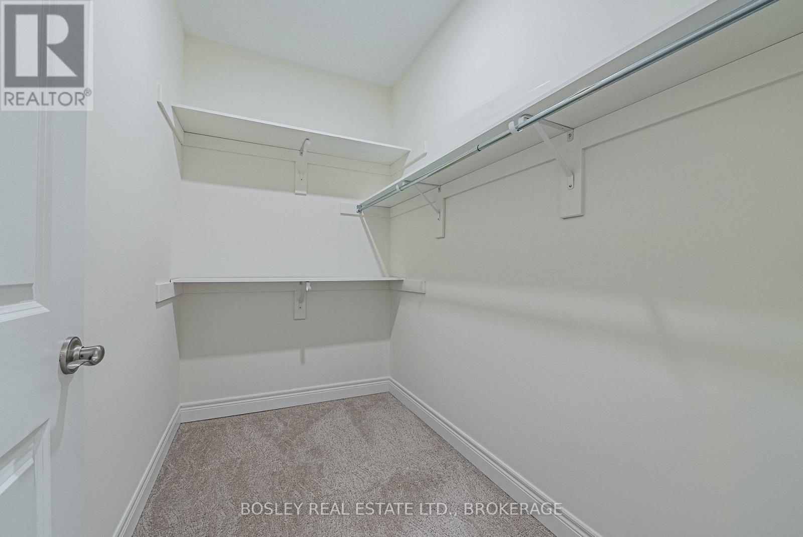 512 Royal Ridge Drive, Fort Erie, Ontario  L0S 1N0 - Photo 21 - X12154202