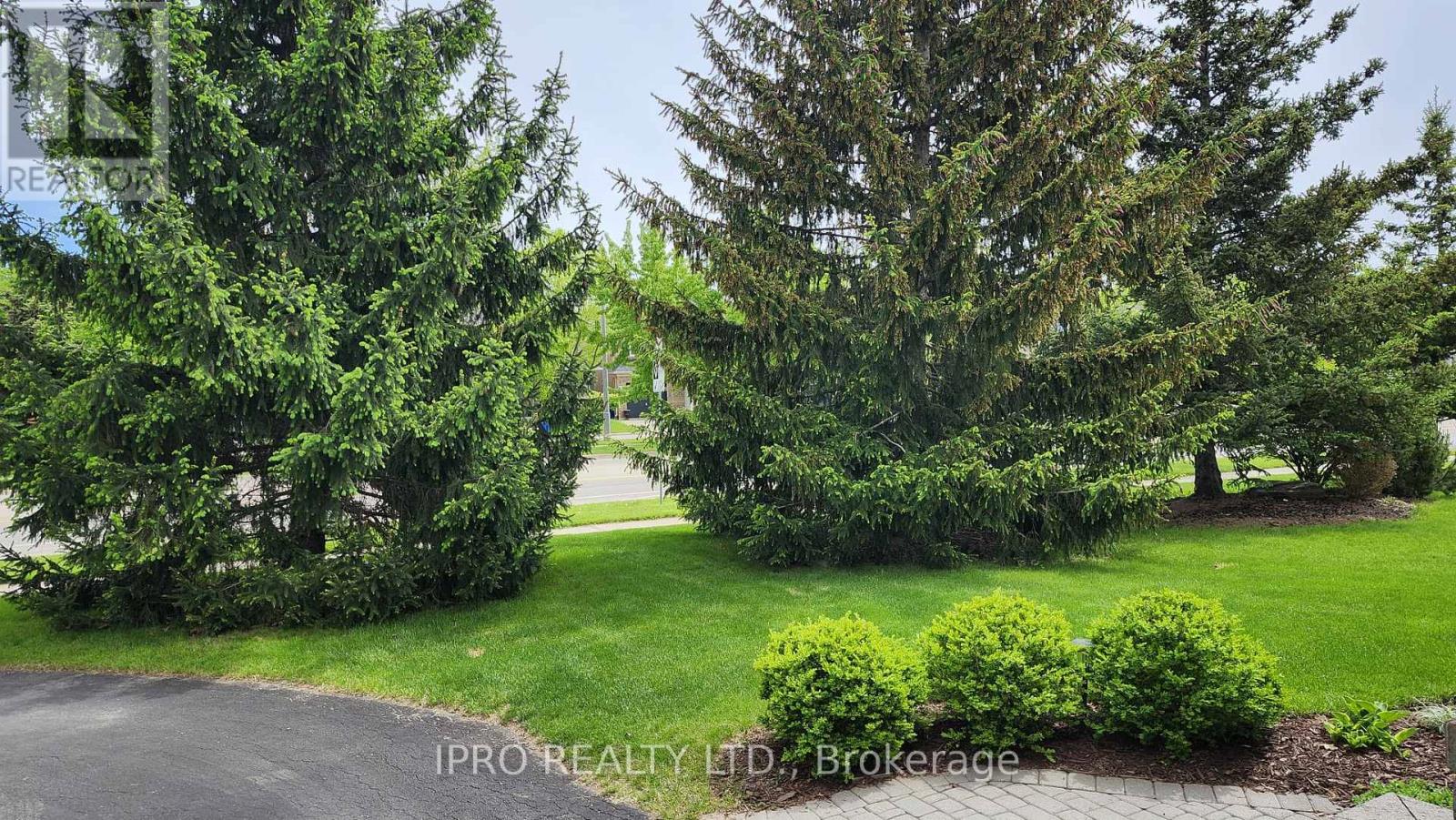 2384 Proudfoot Trail, Oakville, Ontario  L6M 3Y1 - Photo 3 - W12161246