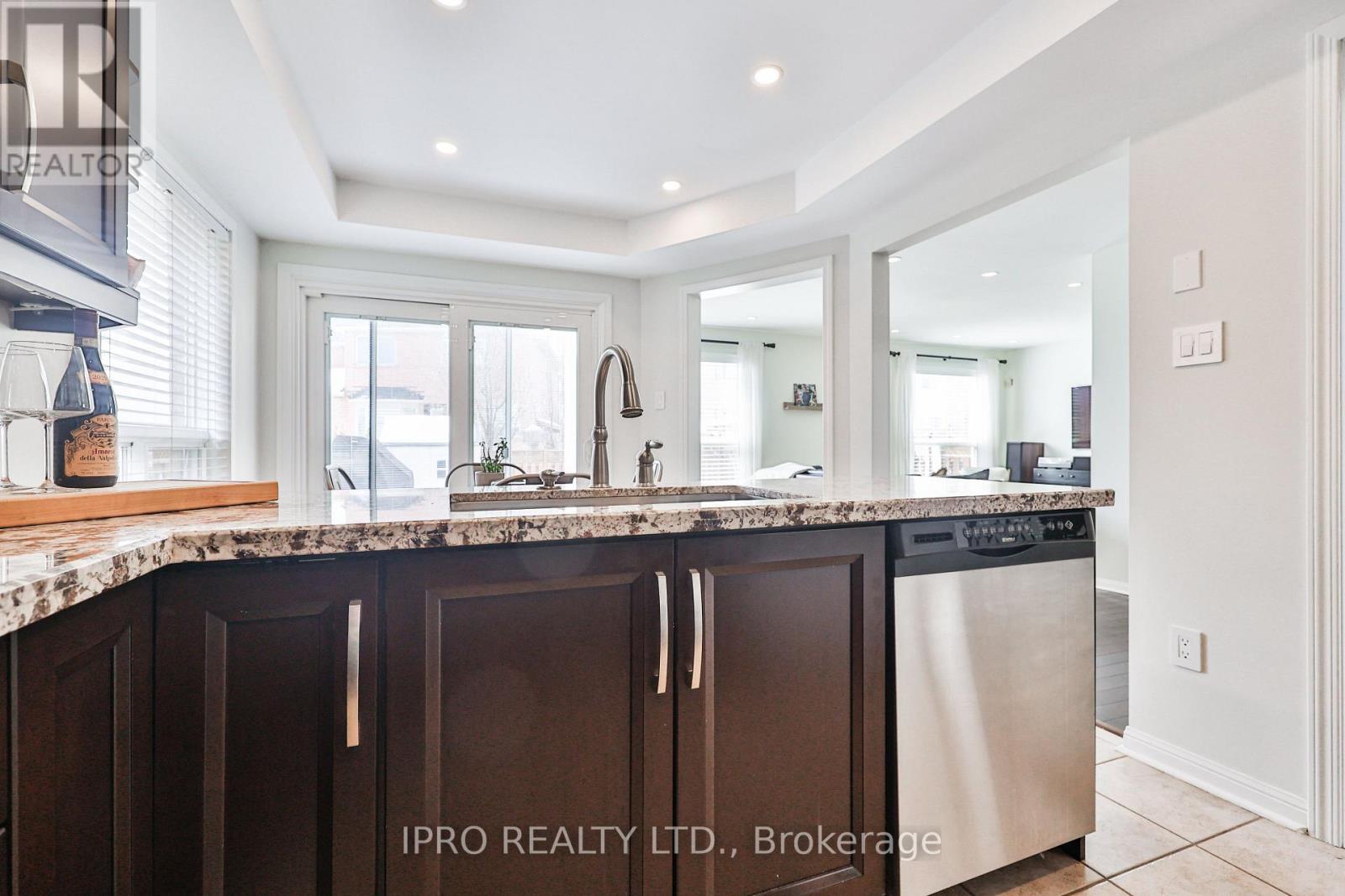 2384 Proudfoot Trail, Oakville, Ontario  L6M 3Y1 - Photo 14 - W12161246
