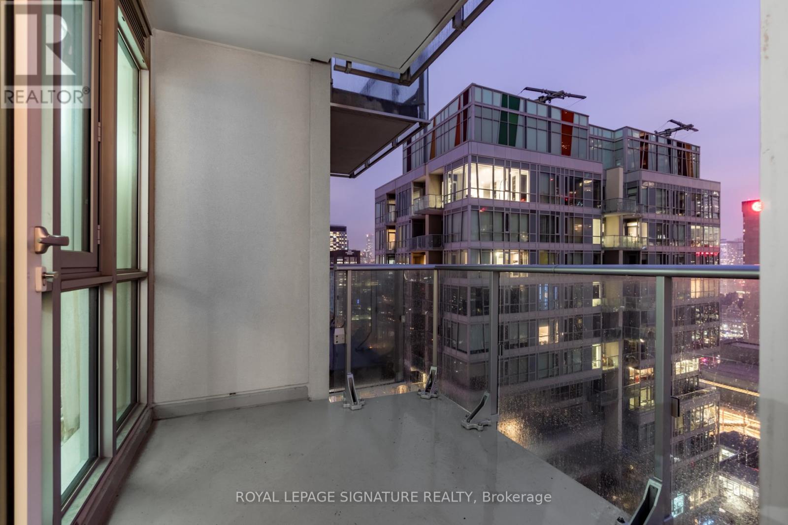 3003 - 30 Nelson Street, Toronto, Ontario  M5V 0H5 - Photo 19 - C12176806