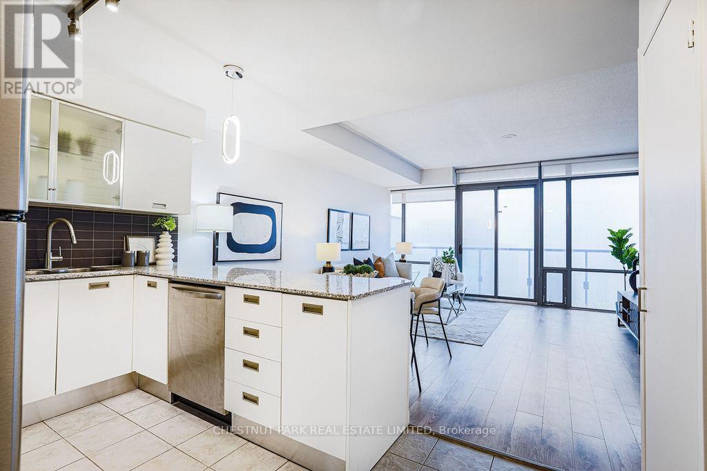 3704 - 38 Grenville Street, Toronto, Ontario  M4Y 1A5 - Photo 5 - C12176927
