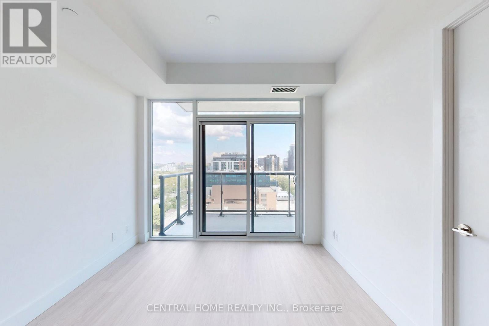 917 - 6 Greenbriar Road, Toronto, Ontario  M2K 1B5 - Photo 3 - C12176936