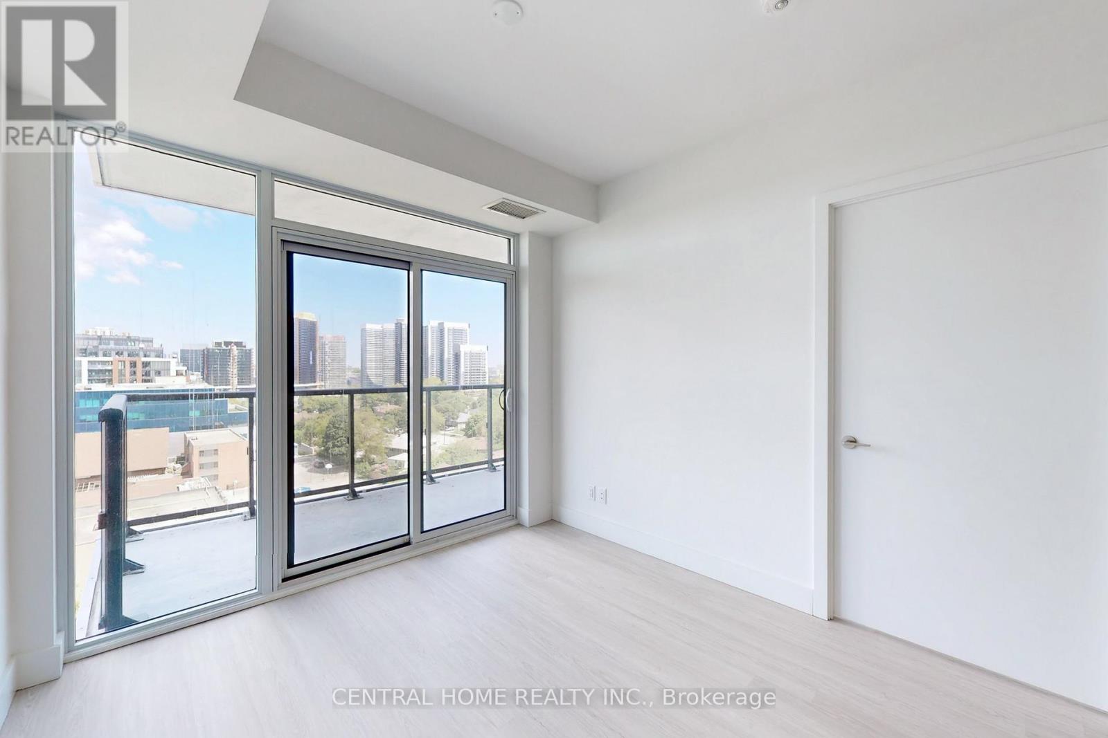 917 - 6 Greenbriar Road, Toronto, Ontario  M2K 1B5 - Photo 4 - C12176936