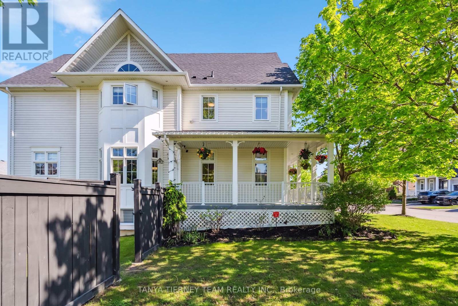 21 Rainbow Crescent, Whitby, Ontario  L1M 2N6 - Photo 3 - E12176949