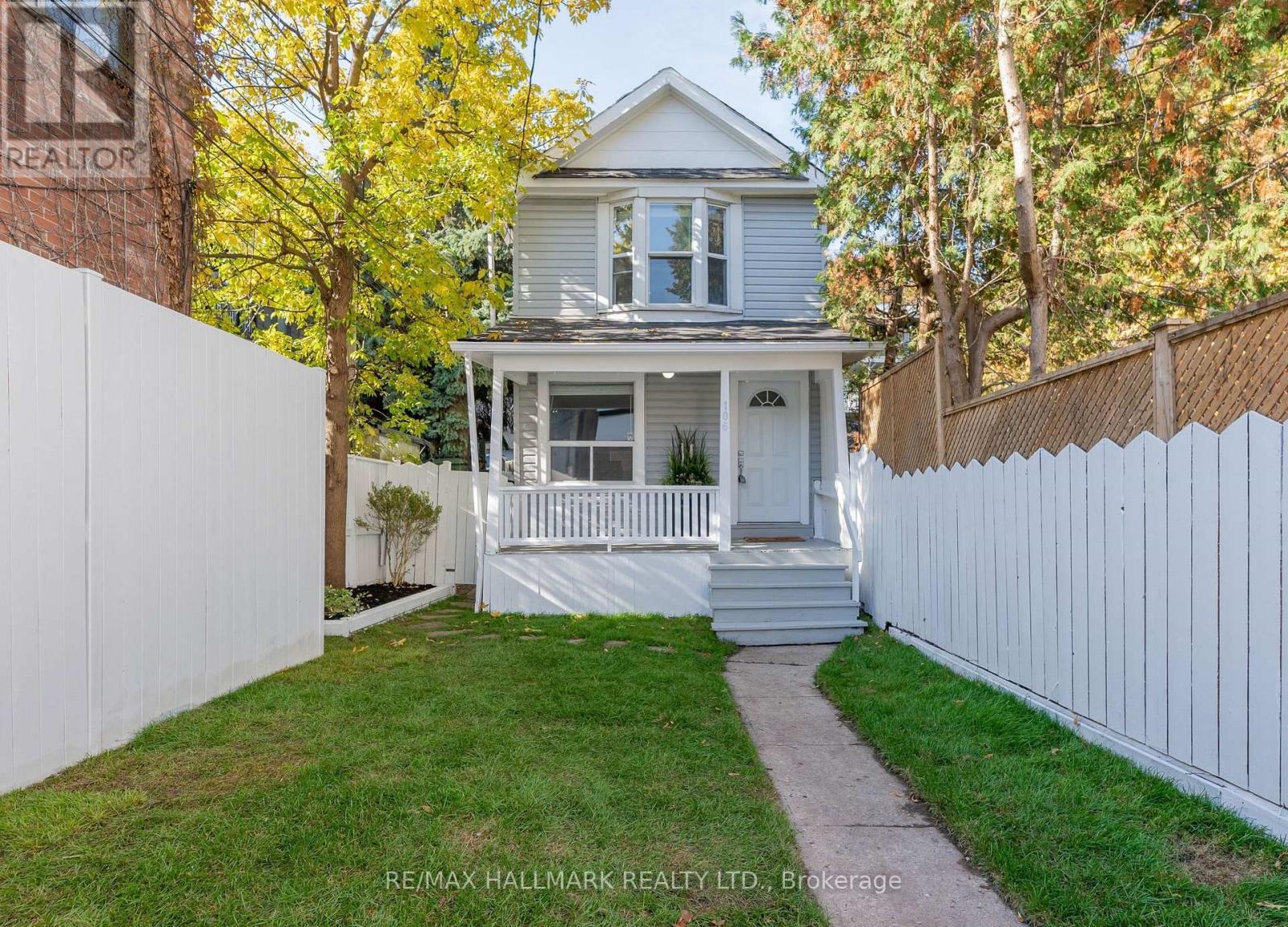106 Willow Avenue, Toronto, Ontario  M4E 3K3 - Photo 1 - E12176957
