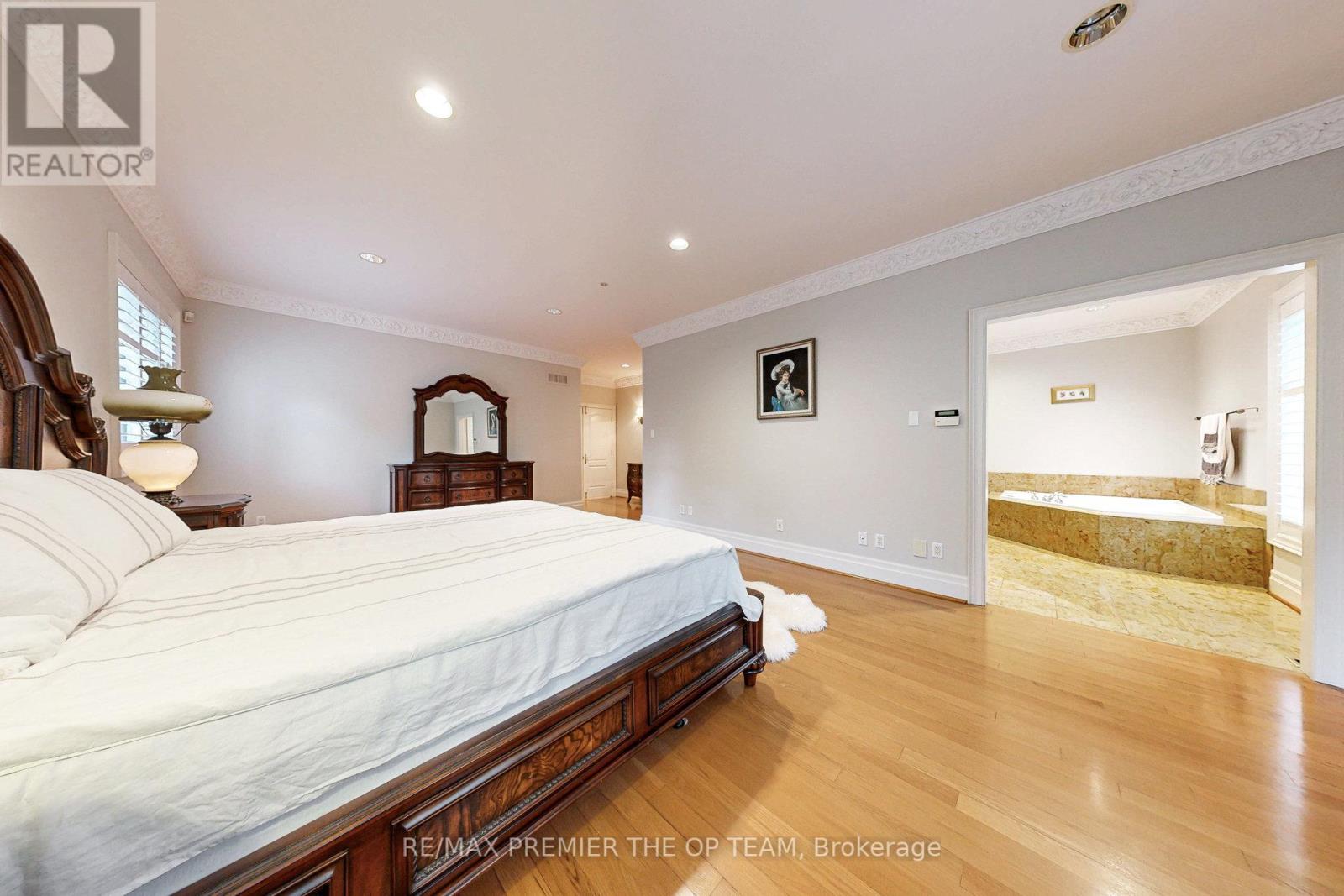 86 Muzich Place, Vaughan (East Woodbridge), Ontario  L4L 9C5 - Photo 28 - N12176822