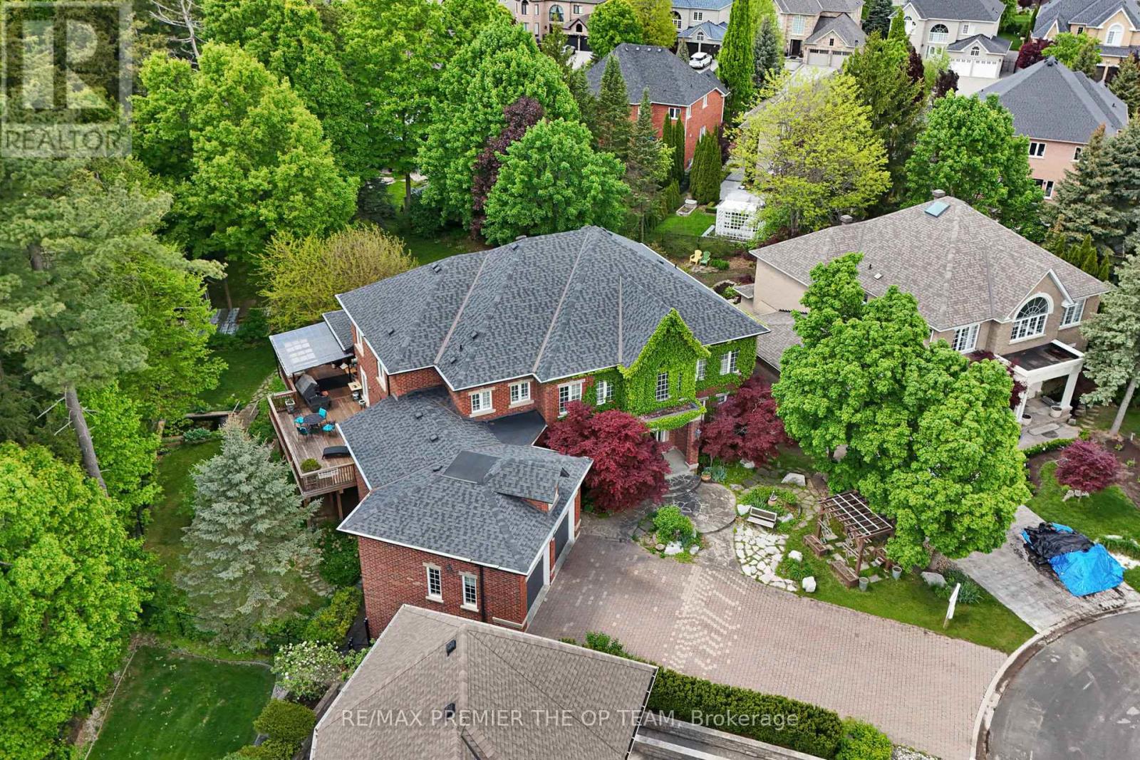 86 Muzich Place, Vaughan (East Woodbridge), Ontario  L4L 9C5 - Photo 3 - N12176822