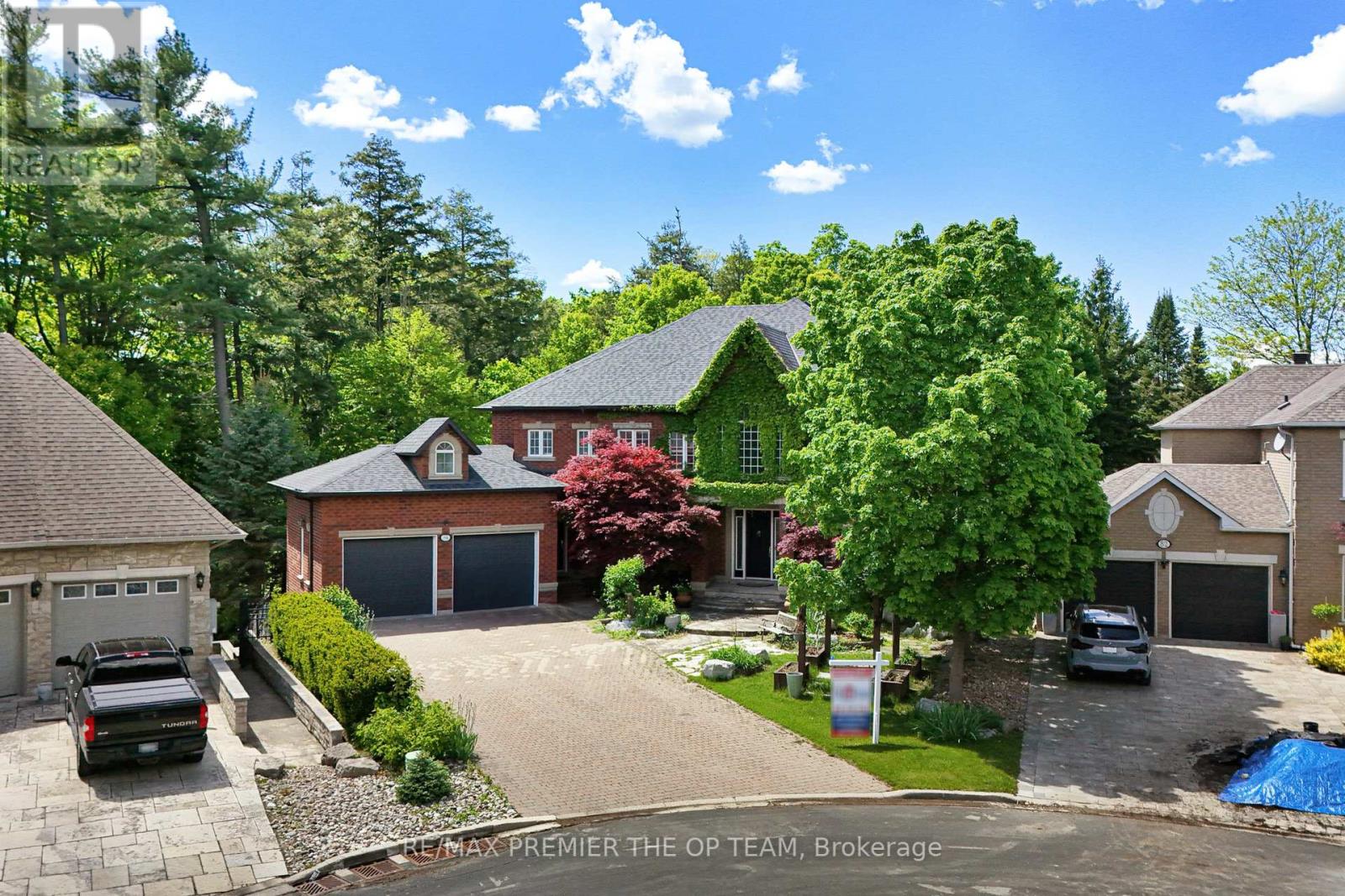 86 Muzich Place, Vaughan (East Woodbridge), Ontario  L4L 9C5 - Photo 5 - N12176822