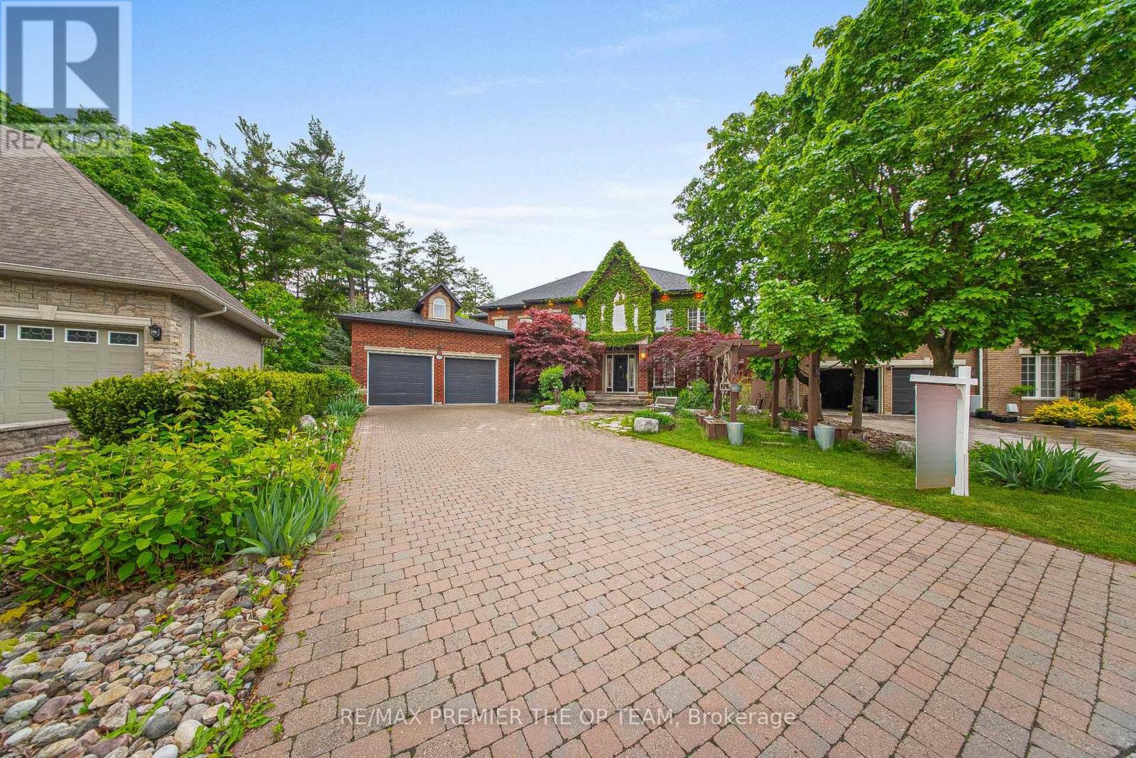 86 Muzich Place, Vaughan (East Woodbridge), Ontario  L4L 9C5 - Photo 7 - N12176822
