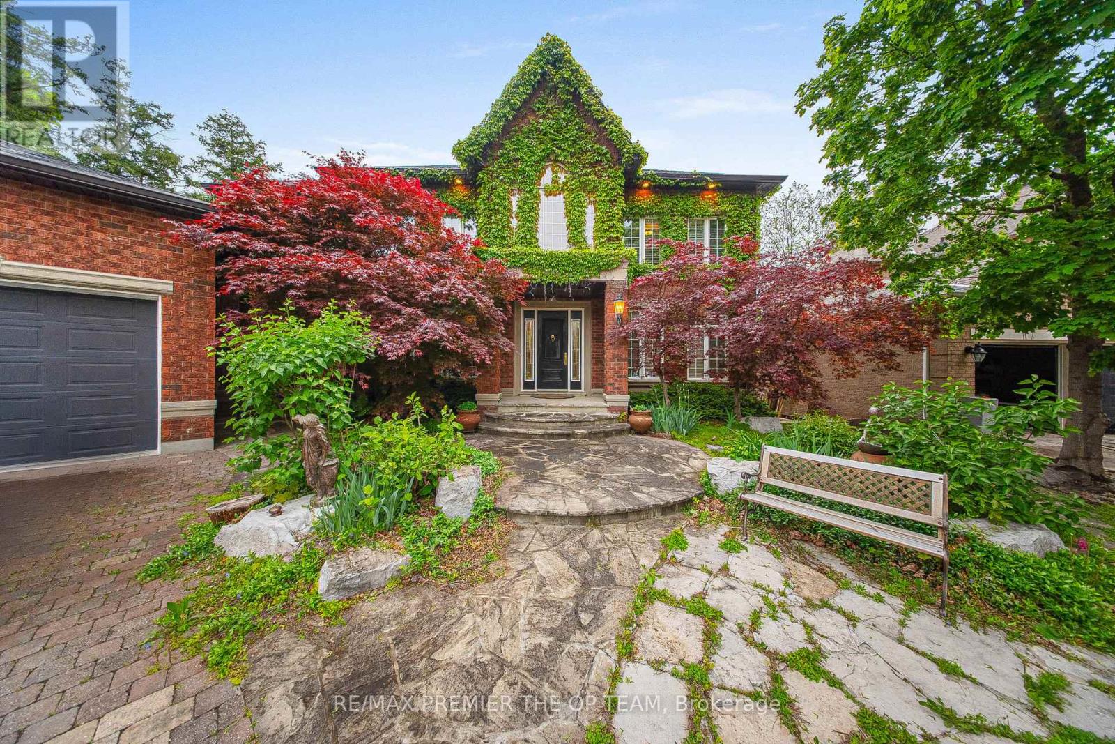 86 Muzich Place, Vaughan (East Woodbridge), Ontario  L4L 9C5 - Photo 9 - N12176822
