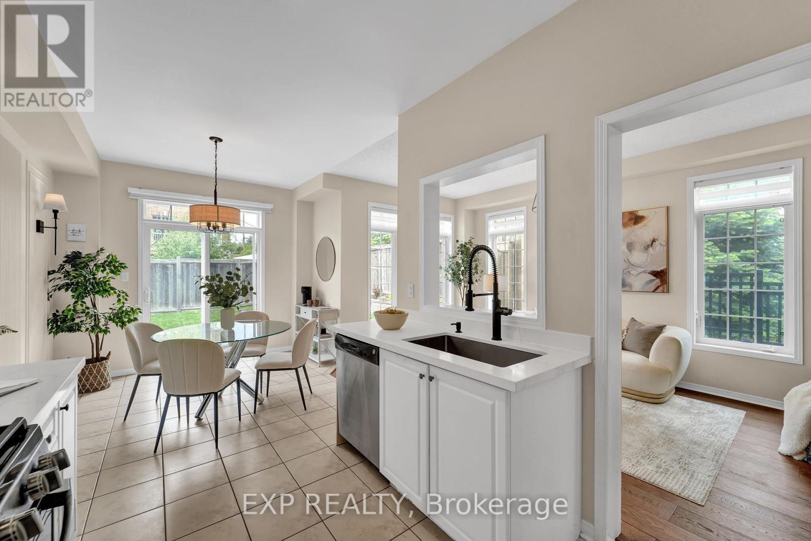 77 Catalpa Crescent, Vaughan, Ontario  L6A 0R6 - Photo 16 - N12176845