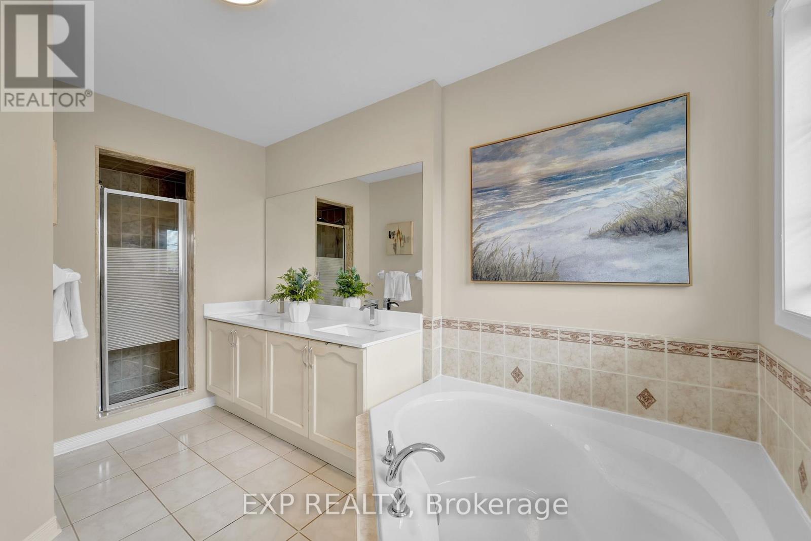 77 Catalpa Crescent, Vaughan, Ontario  L6A 0R6 - Photo 23 - N12176845