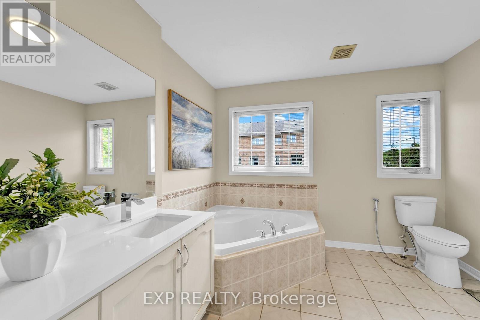 77 Catalpa Crescent, Vaughan, Ontario  L6A 0R6 - Photo 24 - N12176845