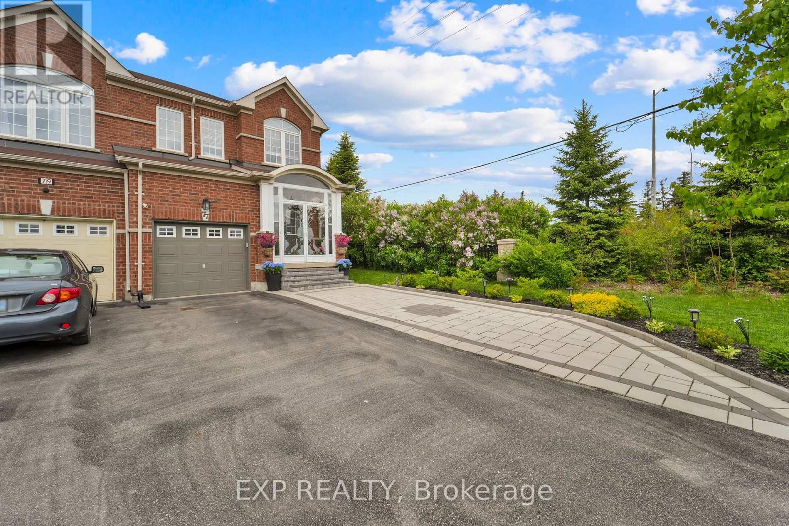 77 Catalpa Crescent, Vaughan, Ontario  L6A 0R6 - Photo 3 - N12176845