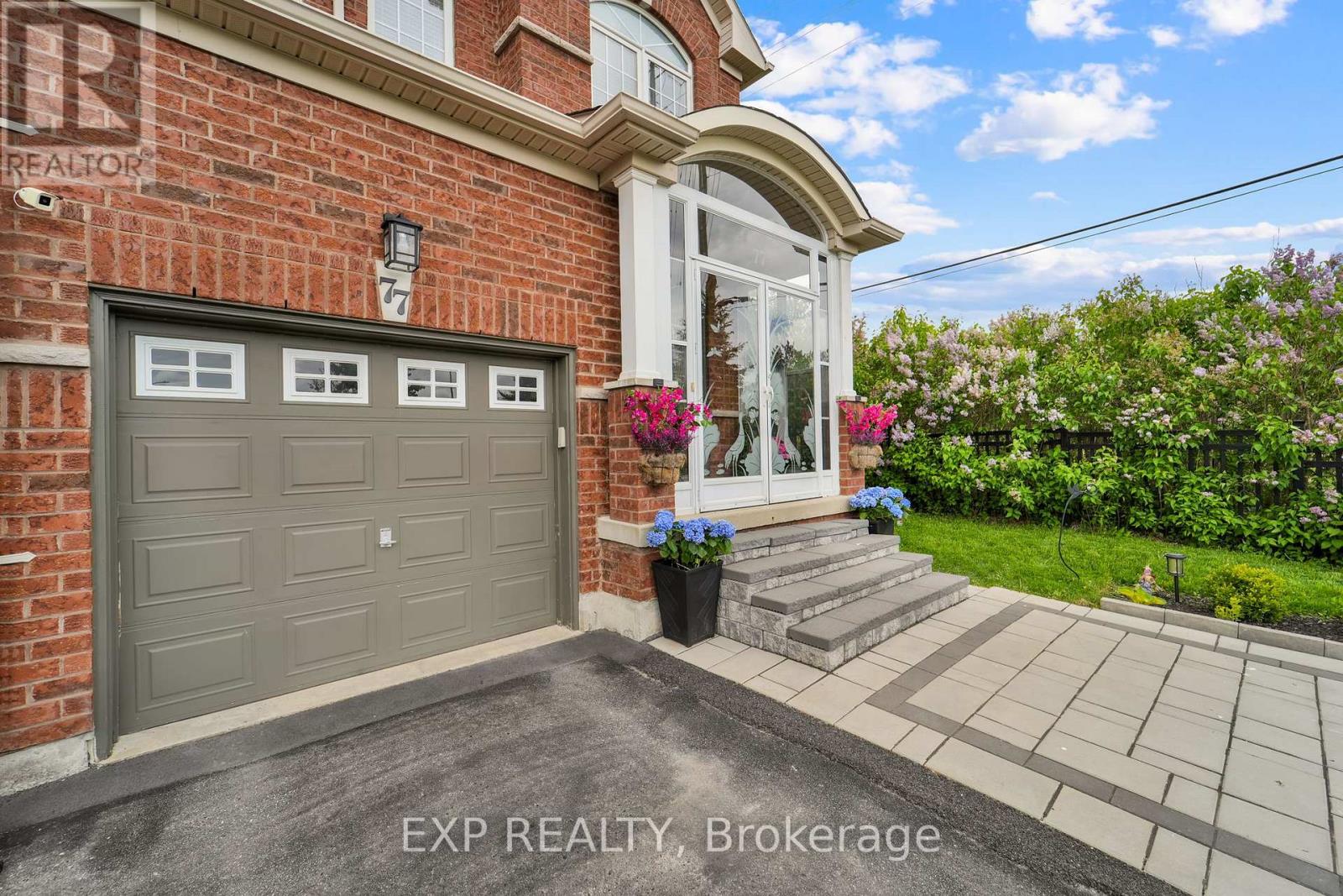 77 Catalpa Crescent, Vaughan, Ontario  L6A 0R6 - Photo 6 - N12176845