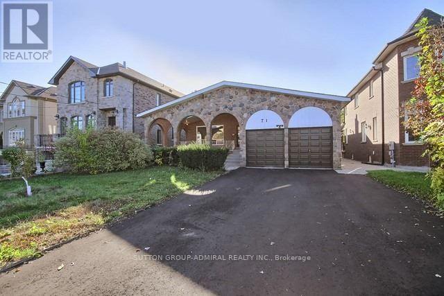 71 Spruce Avenue, Richmond Hill, Ontario  L4C 6V9 - Photo 1 - N12176928