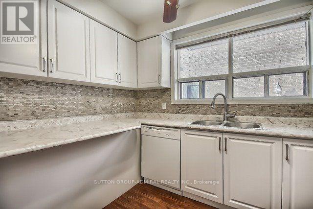 71 Spruce Avenue, Richmond Hill, Ontario  L4C 6V9 - Photo 20 - N12176928