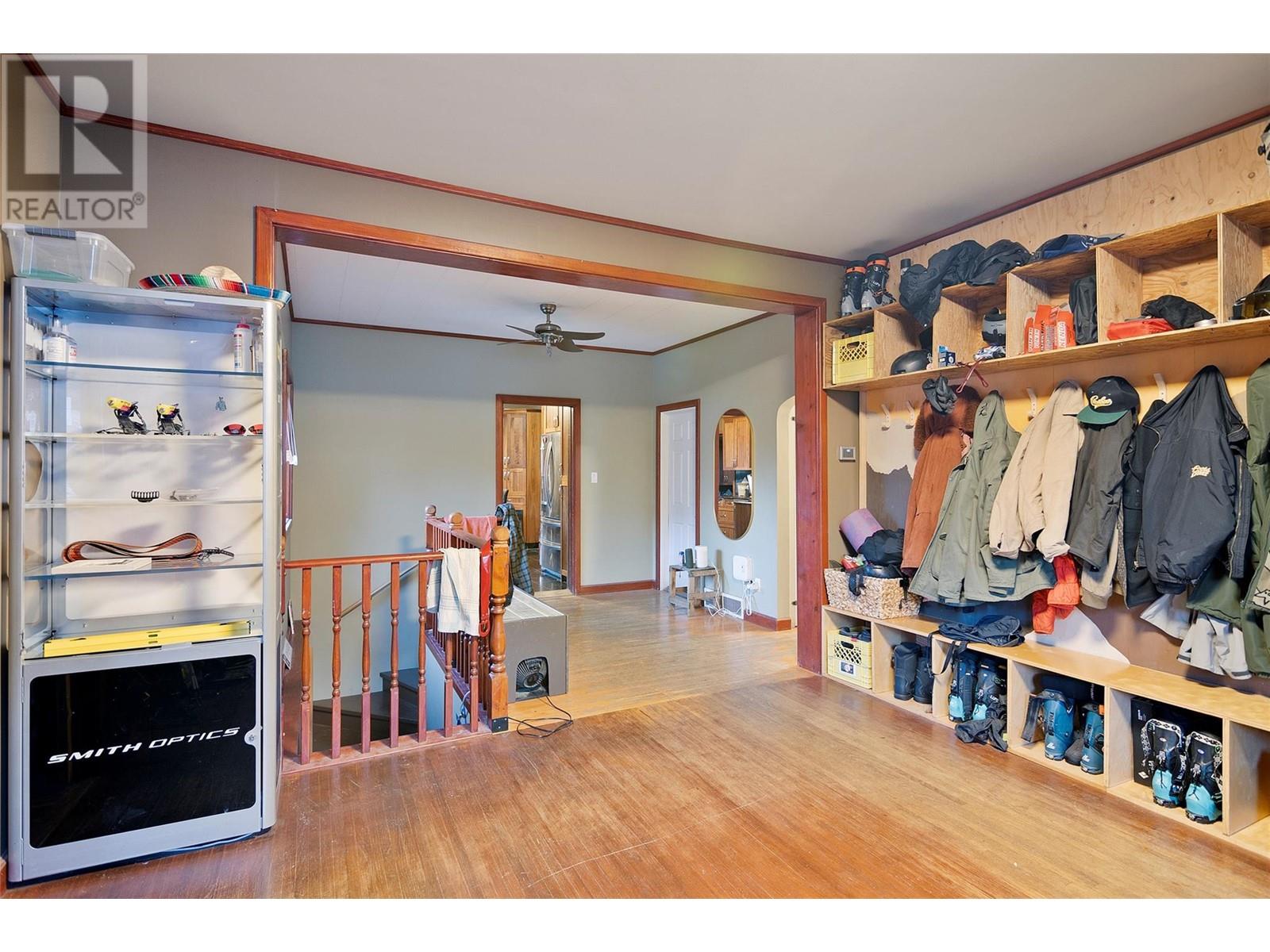 Property at 807 Oscar Street image 5