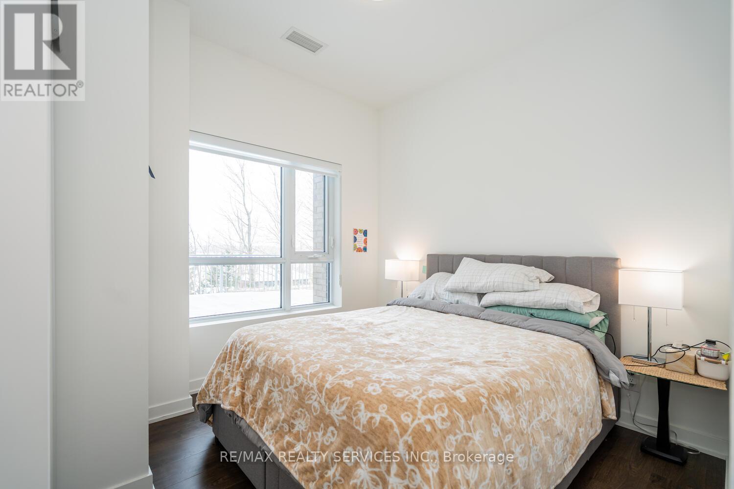 108 - 56 Lakeside Terrace, Barrie (Little Lake), Ontario  L4M 7B9 - Photo 24 - S12176902