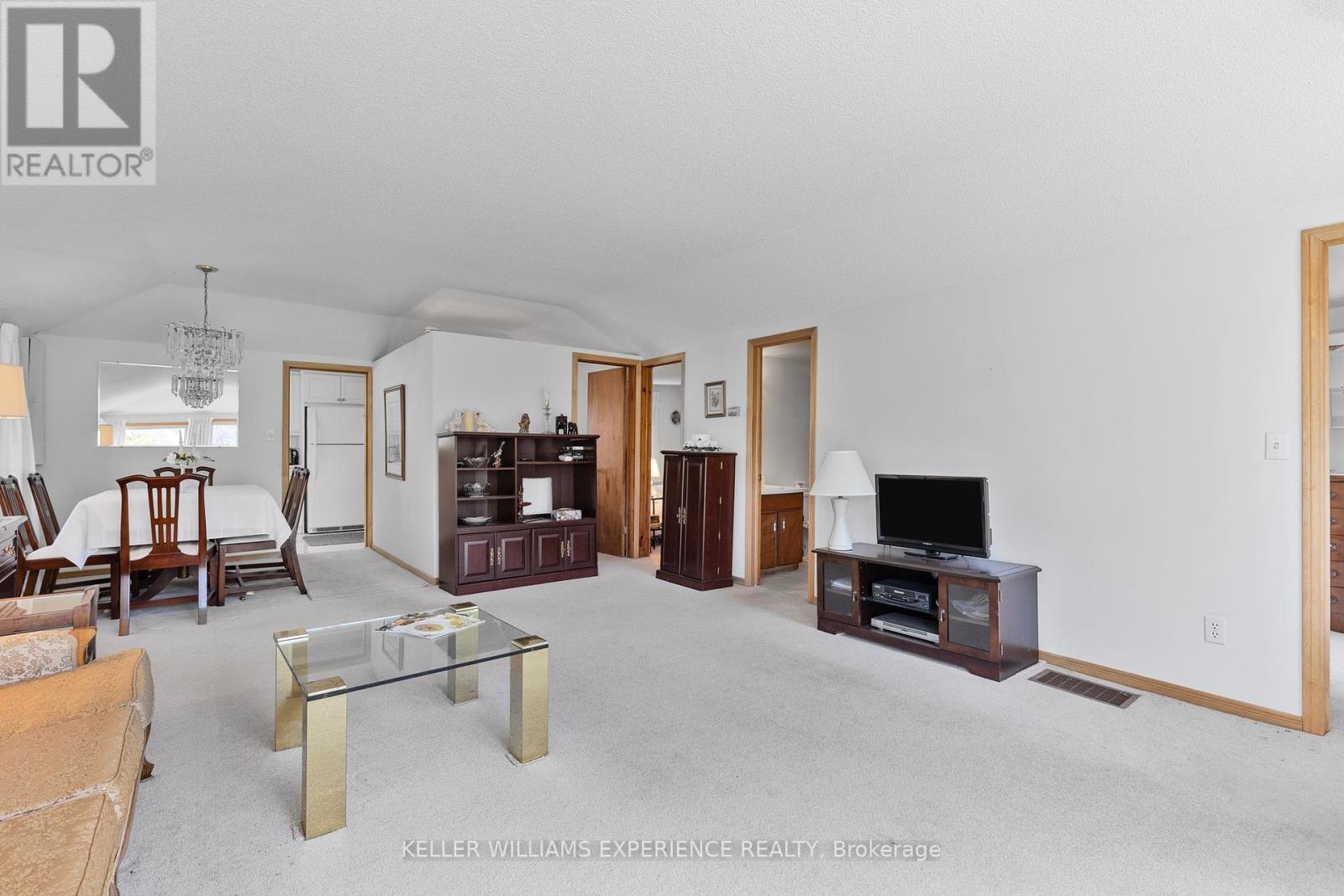 142 32nd Street S, Wasaga Beach, Ontario  L9Z 2S4 - Photo 14 - S12176909