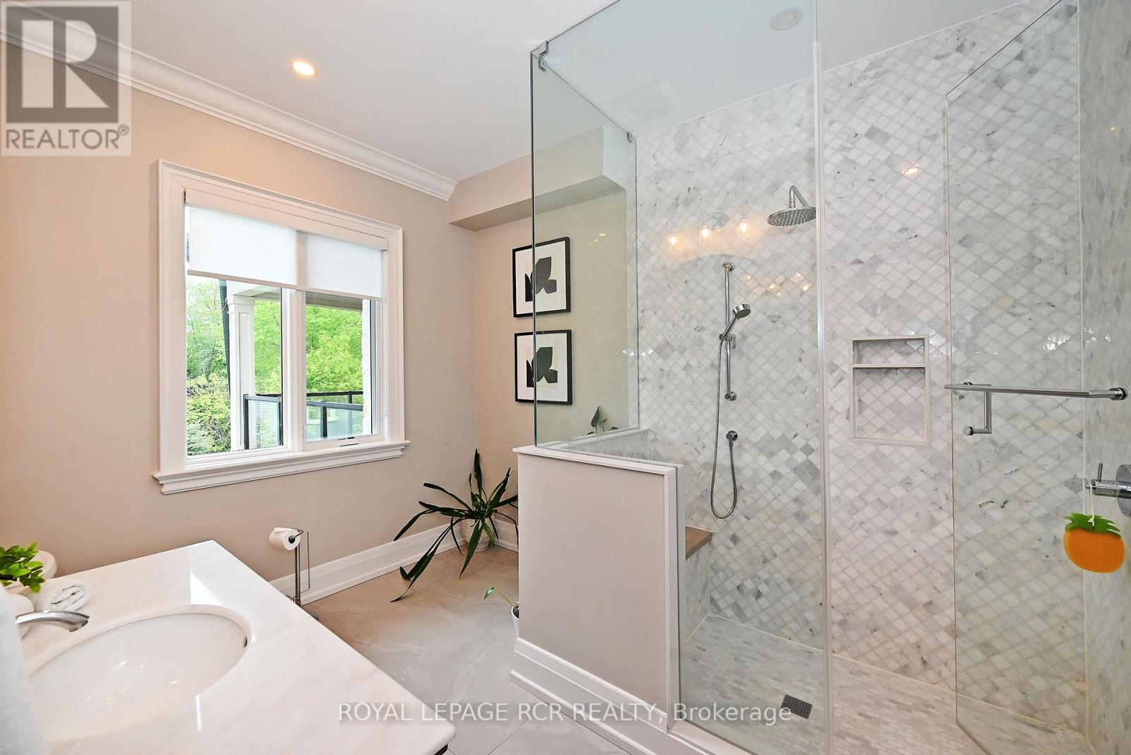 197 Sherwood Place, Newmarket, Ontario  L3Y 8E5 - Photo 21 - N12176926