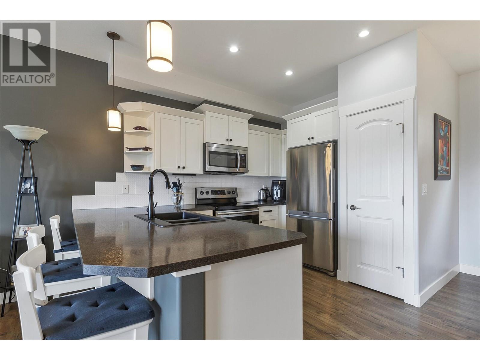 1040 Mt.revelstoke Place Unit# 29, Vernon, British Columbia  V1B 4E3 - Photo 21 - 10349521