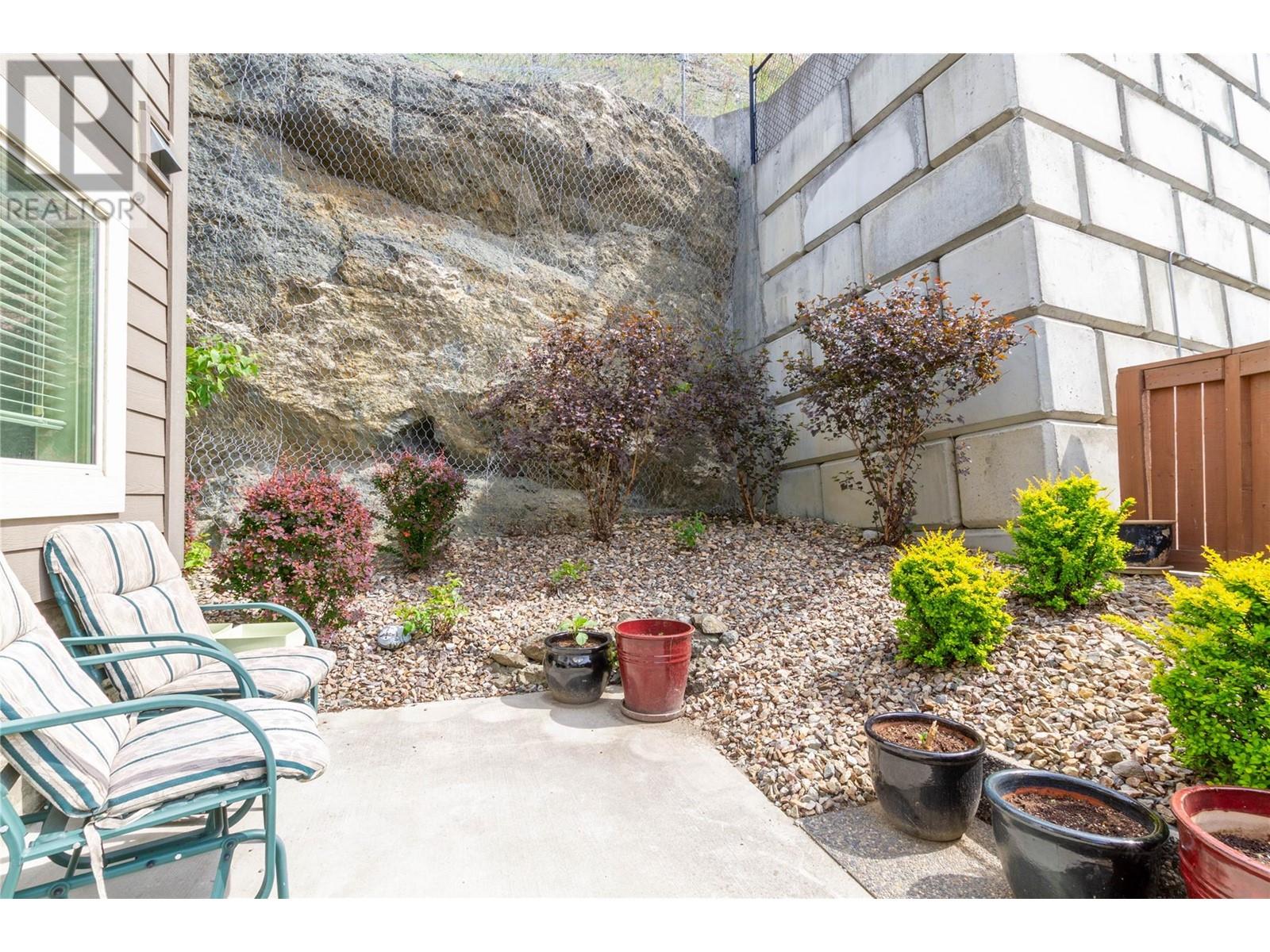 1040 Mt.revelstoke Place Unit# 29, Vernon, British Columbia  V1B 4E3 - Photo 11 - 10349521