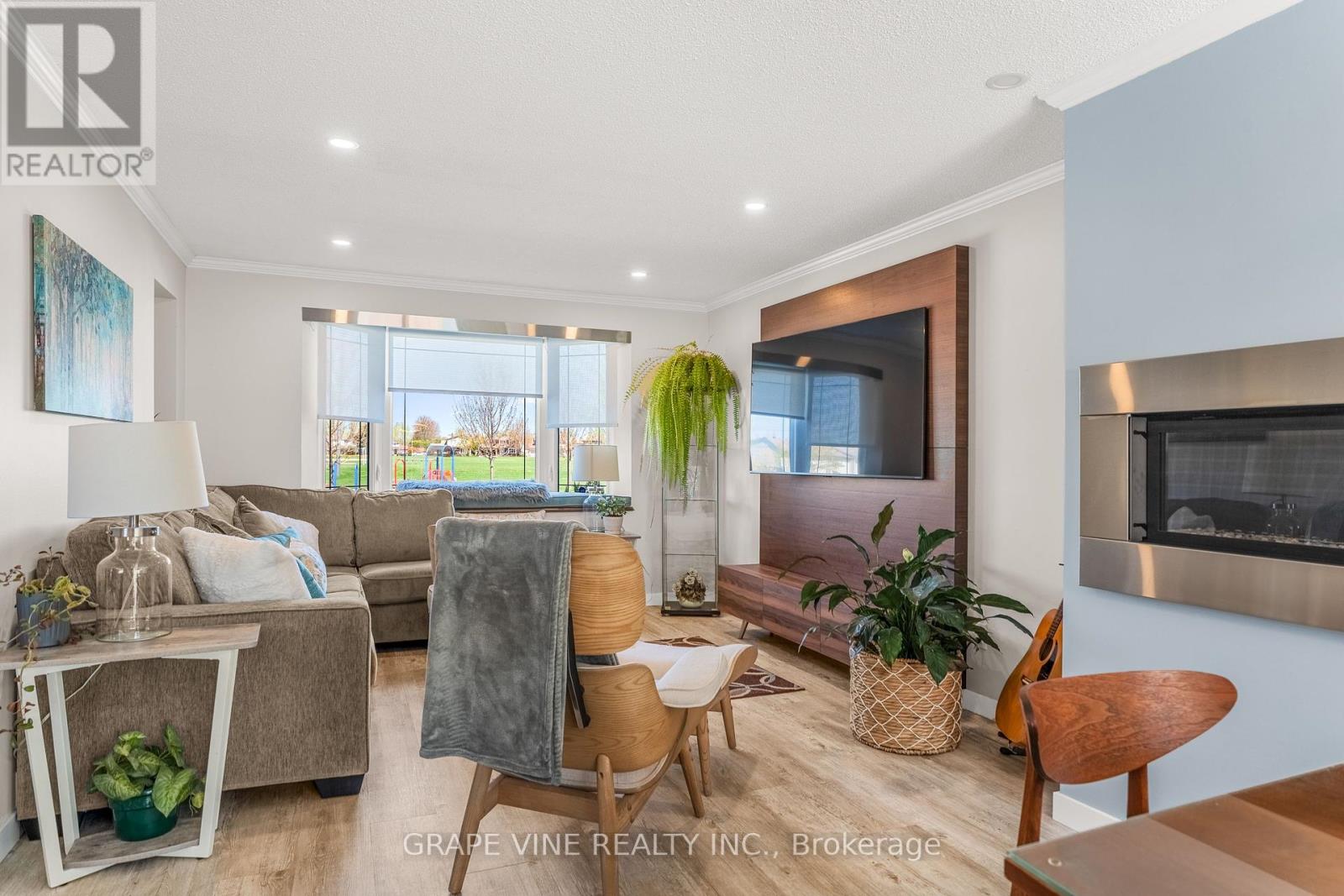 406 Woodfield Drive, Ottawa, Ontario  K2G 3W9 - Photo 16 - X12170125