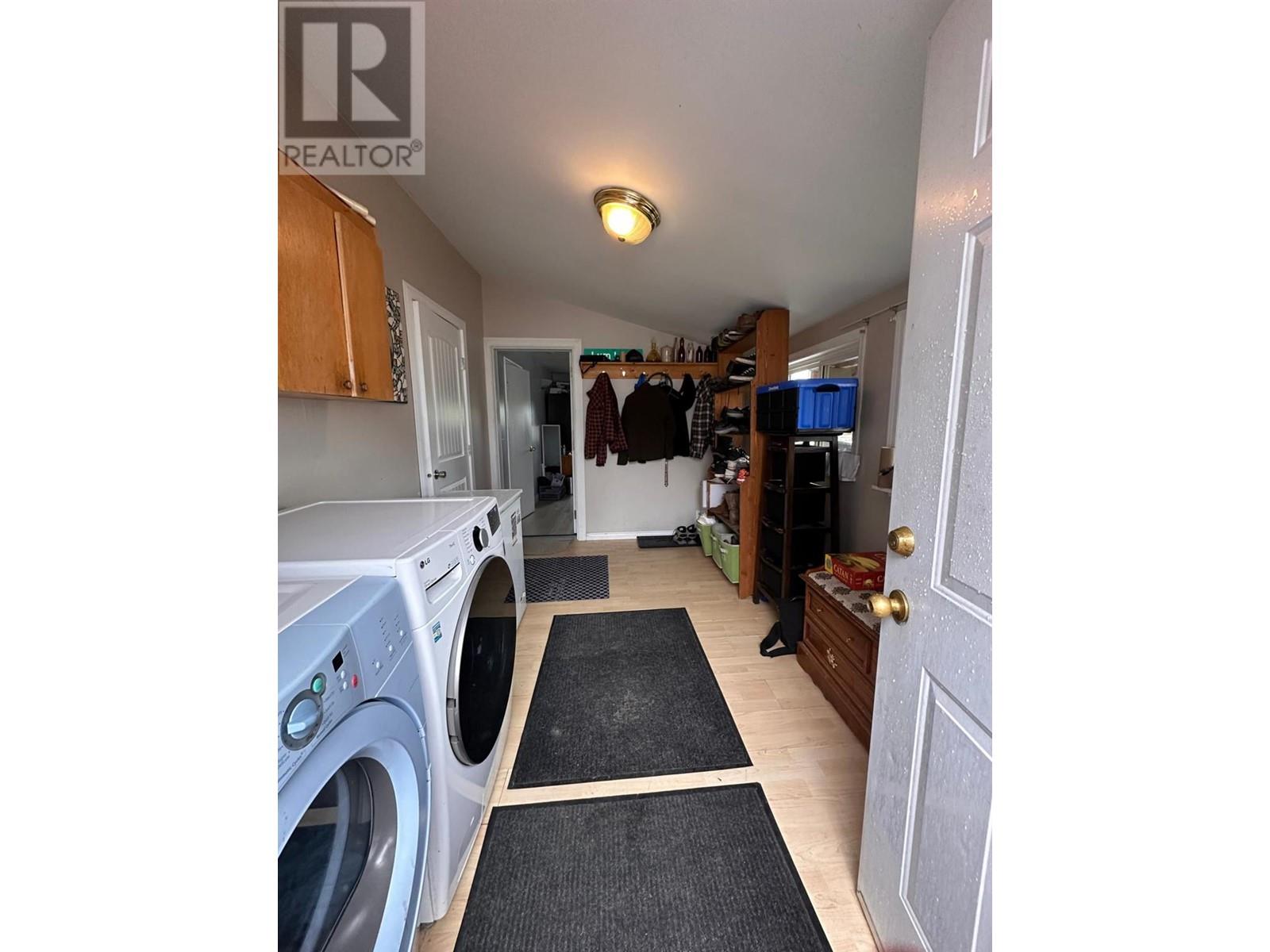 202 14th Avenue S, Cranbrook, British Columbia  V1C 2X2 - Photo 17 - 10349616