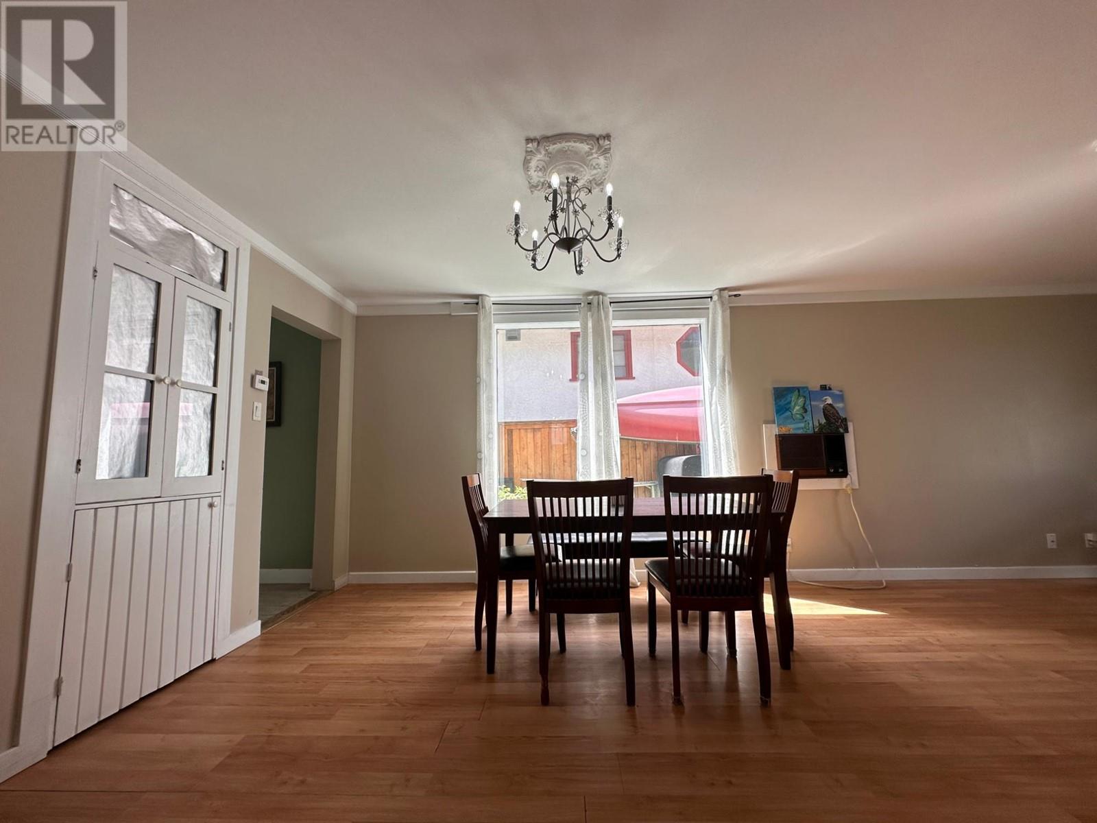 202 14th Avenue S, Cranbrook, British Columbia  V1C 2X2 - Photo 6 - 10349616