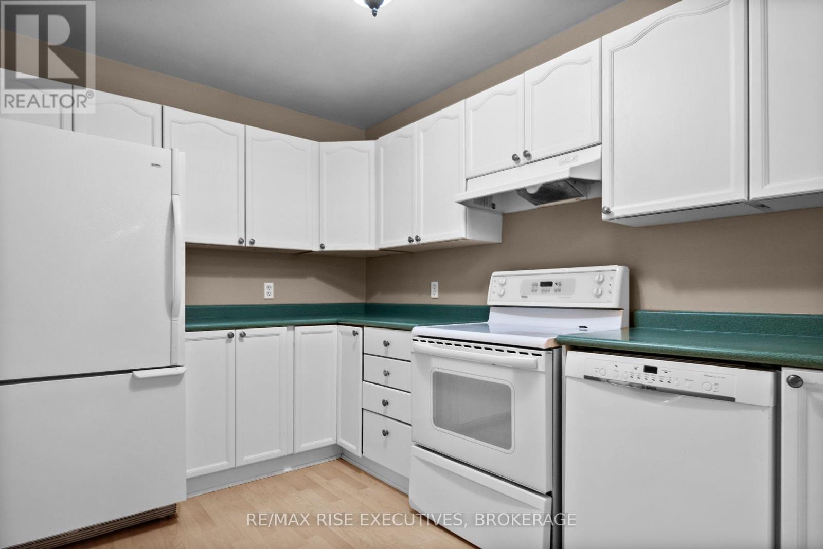 484 Grandtrunk Avenue, Kingston, Ontario  K7M 8W8 - Photo 8 - X12176961