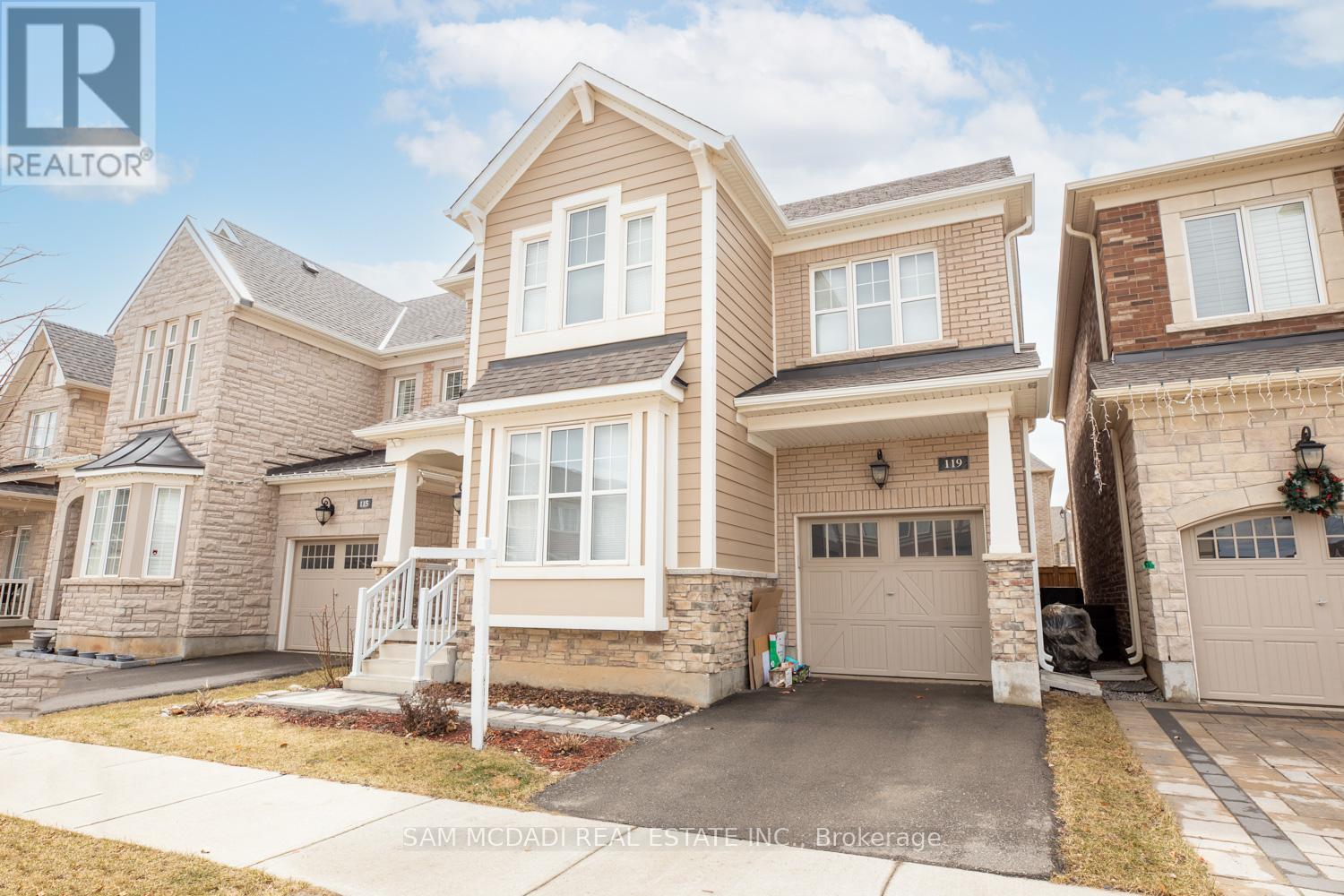 119 Beaveridge Avenue, Oakville, Ontario  L6H 0M6 - Photo 2 - W12176811