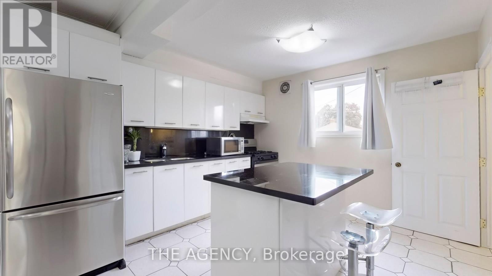7 Purchase Place, Toronto (Glenfield-Jane Heights), Ontario  M3L 1T9 - Photo 10 - W12176831