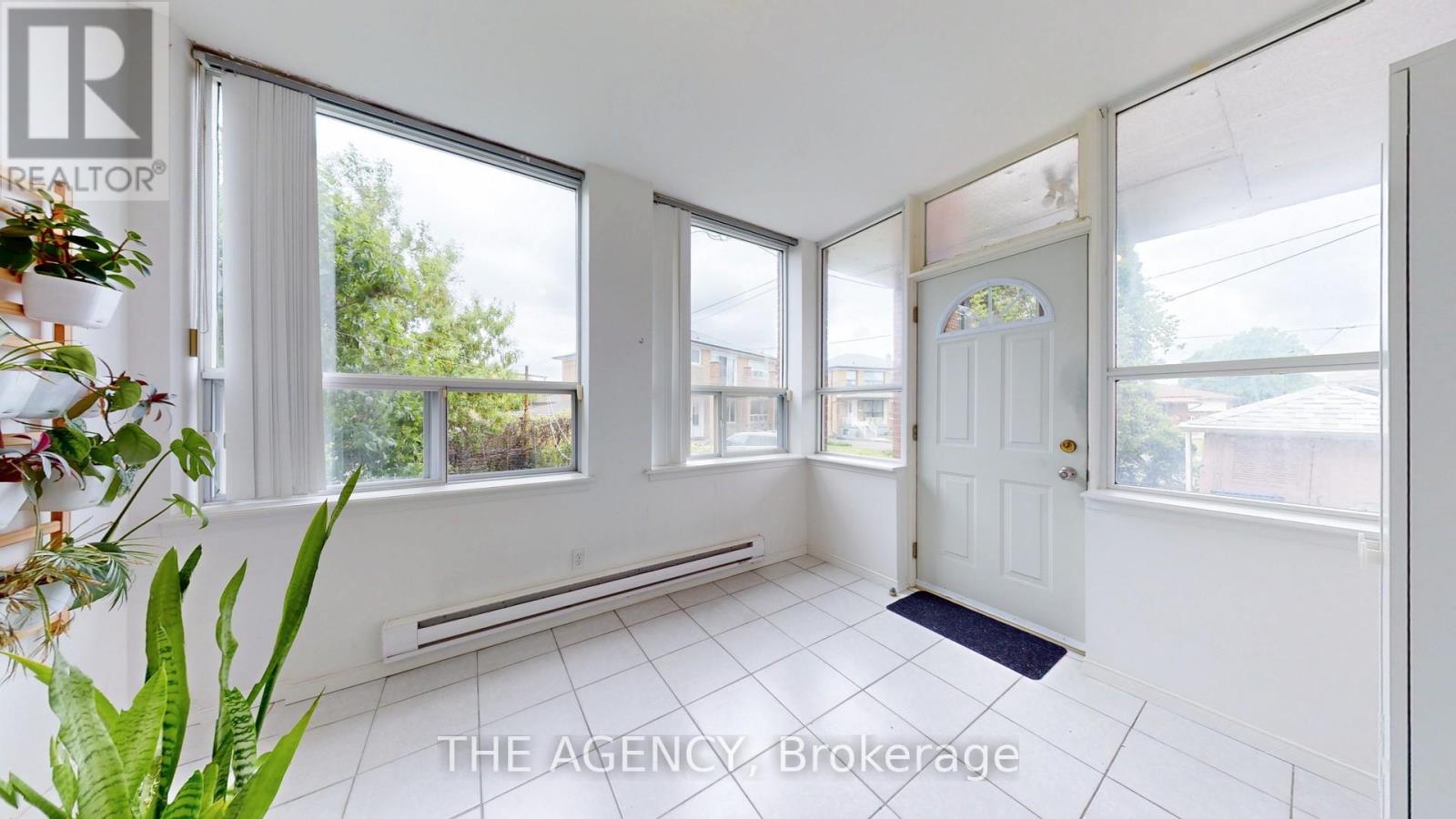 7 Purchase Place, Toronto (Glenfield-Jane Heights), Ontario  M3L 1T9 - Photo 15 - W12176831