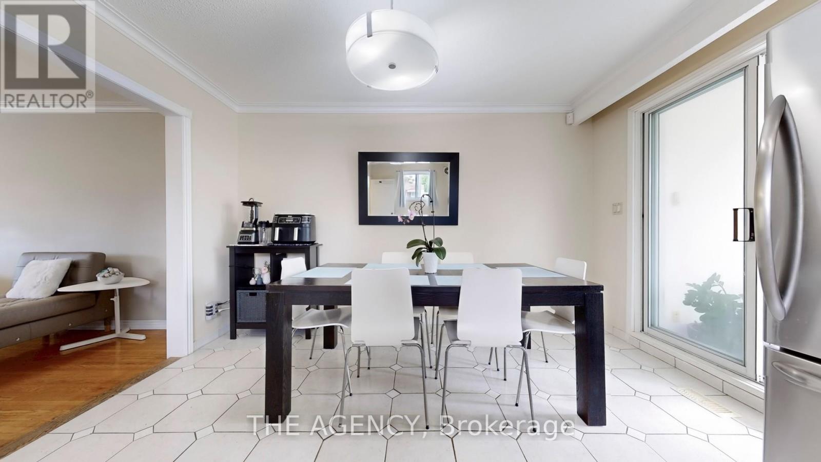 7 Purchase Place, Toronto (Glenfield-Jane Heights), Ontario  M3L 1T9 - Photo 6 - W12176831
