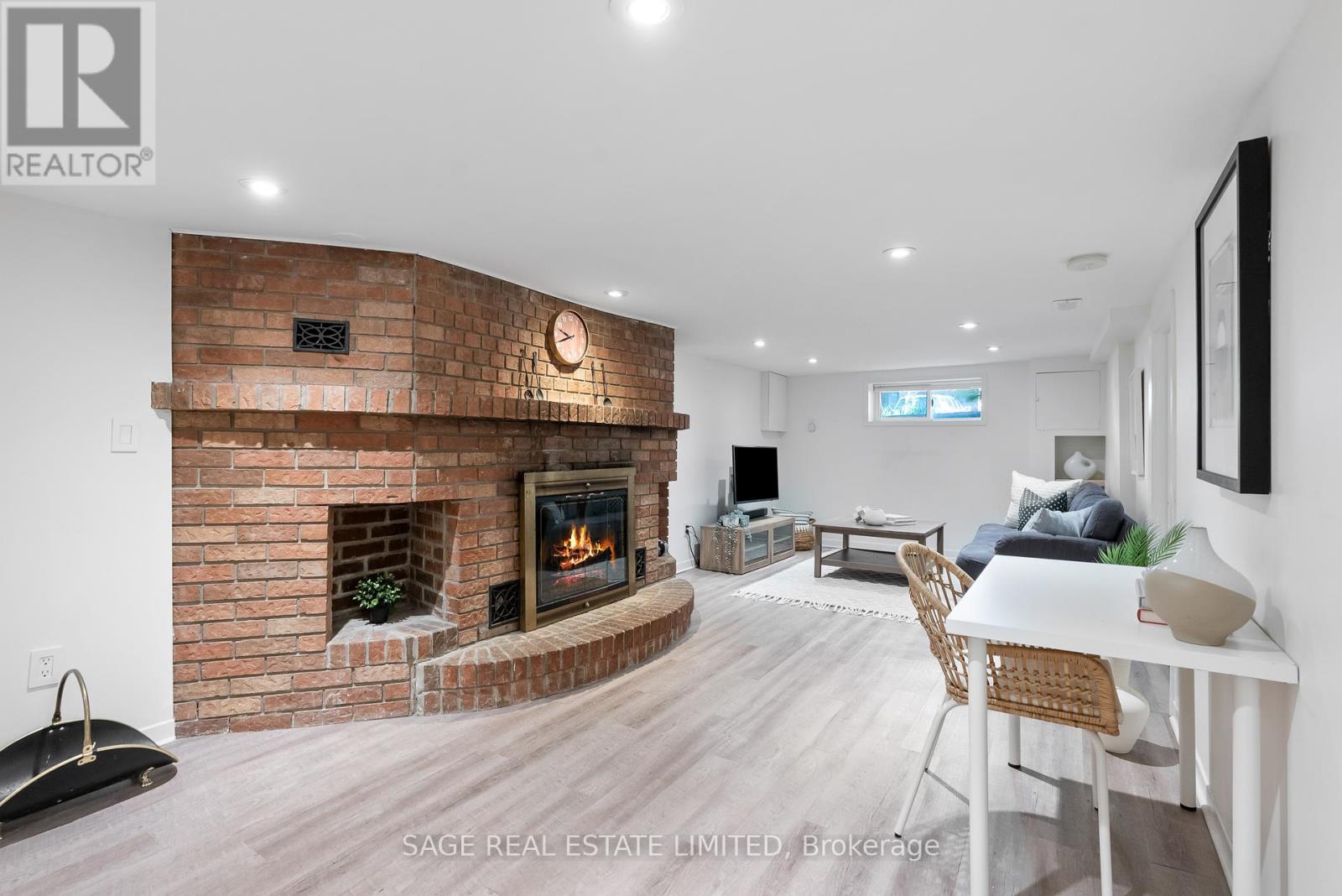 4047 Old Dundas Street, Toronto (Lambton Baby Point), Ontario  M6S 2R5 - Photo 28 - W12176841