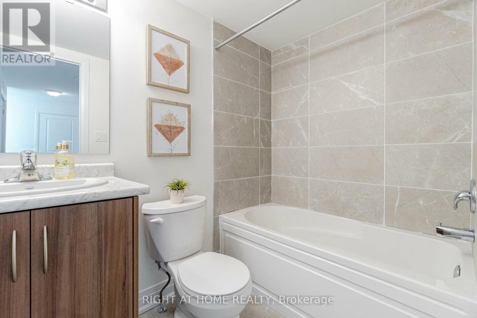 2087 Primate Road, Mississauga, Ontario  L4Y 0H2 - Photo 15 - W12176851