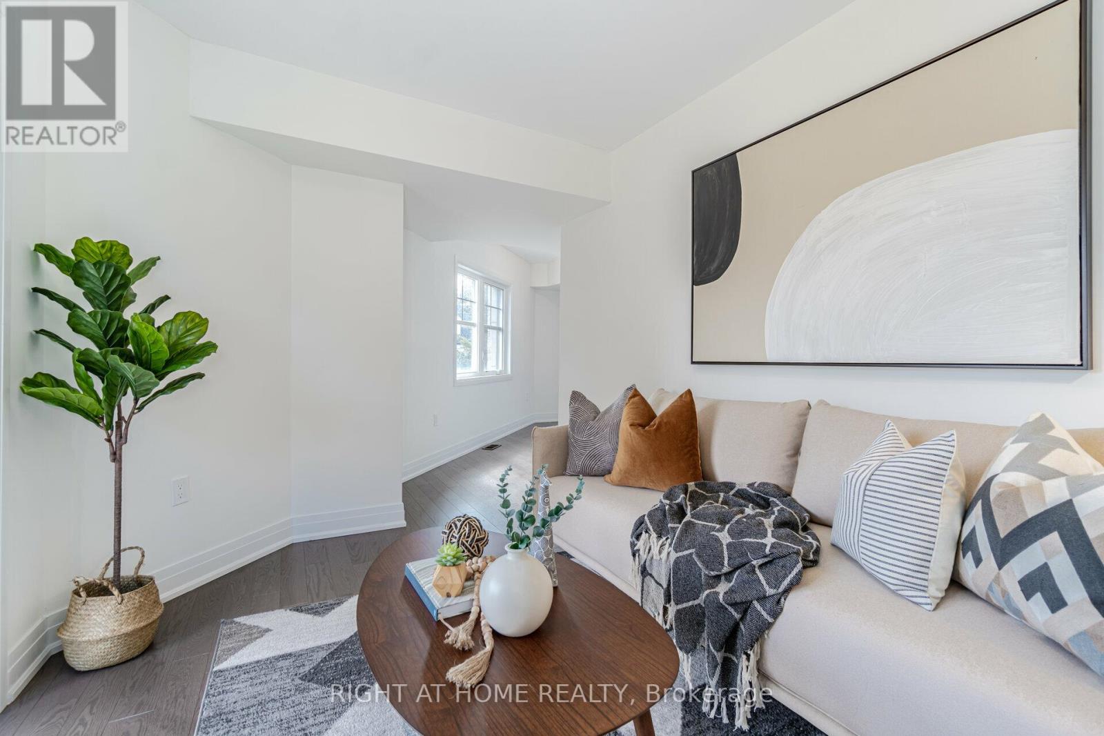 2087 Primate Road, Mississauga, Ontario  L4Y 0H2 - Photo 17 - W12176851