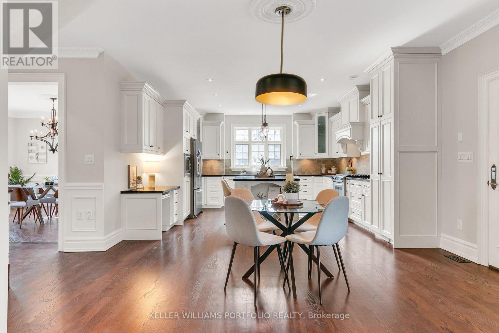 4 Maydolph Road, Toronto, Ontario  M9B 1V8 - Photo 2 - W12176855