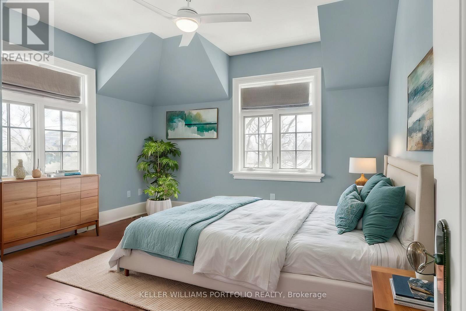 4 Maydolph Road, Toronto, Ontario  M9B 1V8 - Photo 28 - W12176855