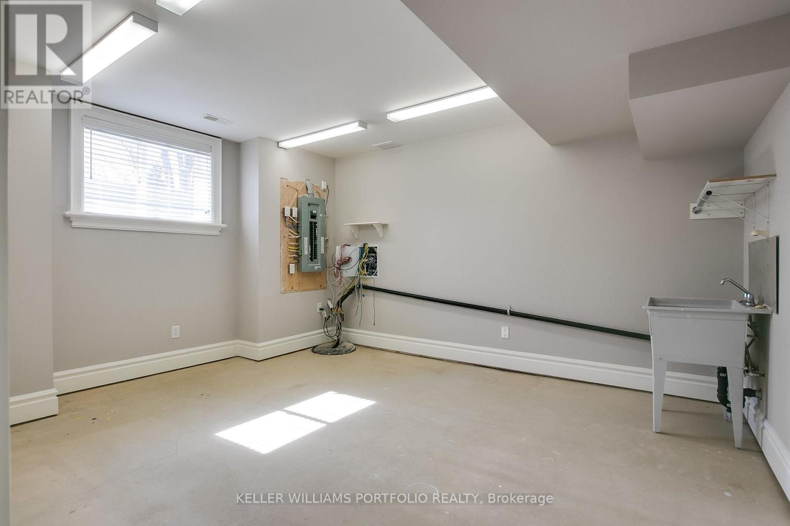 4 Maydolph Road, Toronto, Ontario  M9B 1V8 - Photo 41 - W12176855