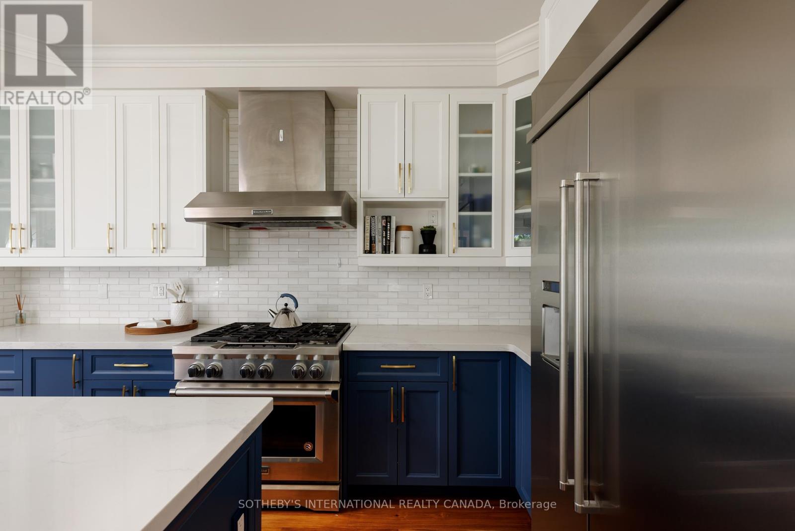 50b Laburnham Avenue, Toronto, Ontario  M8W 1S7 - Photo 18 - W12176931
