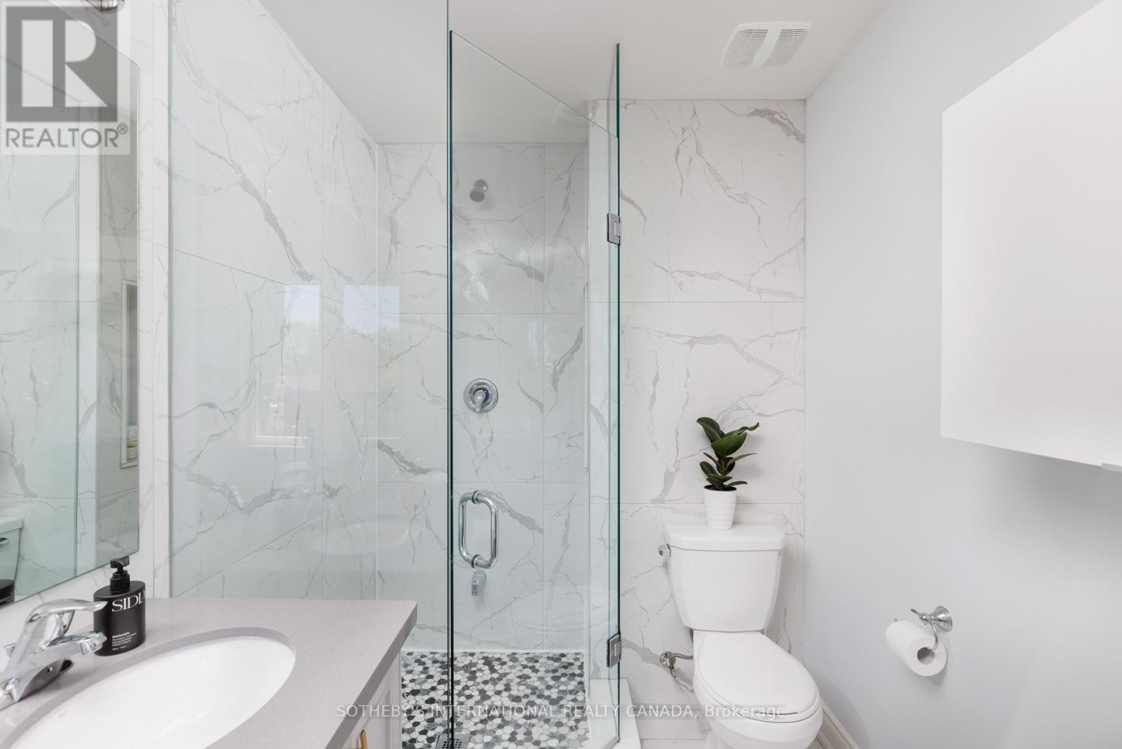50b Laburnham Avenue, Toronto (Long Branch), Ontario  M8W 1S7 - Photo 28 - W12176931